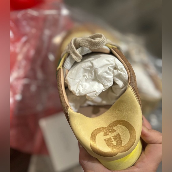 Gucci sneakers, fits size 7 - Picture 2 of 4